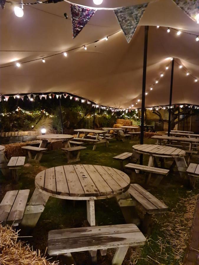 The Bull Hotel Ditchling ภายนอก รูปภาพ