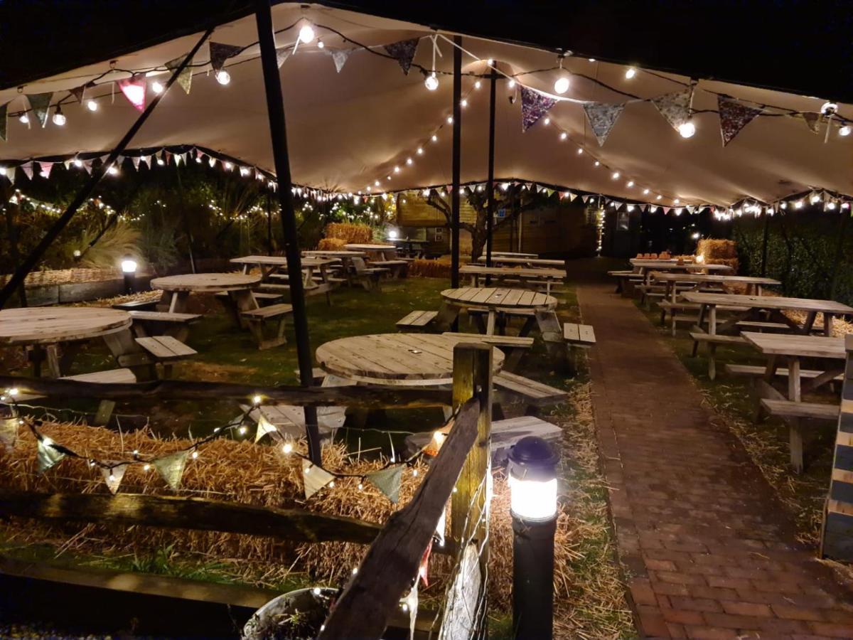 The Bull Hotel Ditchling ภายนอก รูปภาพ