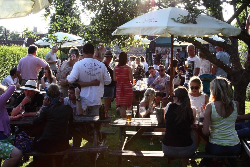 The Bull Hotel Ditchling ภายนอก รูปภาพ